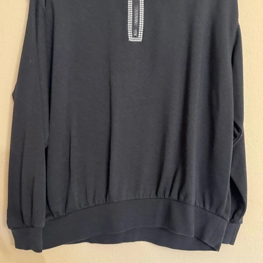 Nike Sportswear New Logo Icon Clash Half-Zip Pullover Sweatshirt Size S Athletic